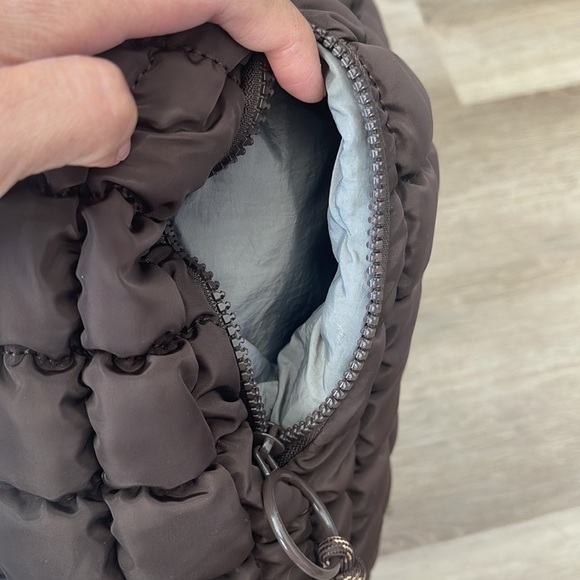 Urban Fit by Urban Expressions Quilted Puffer Hobo Carry All Tote in Brown - Picture 3 of 14